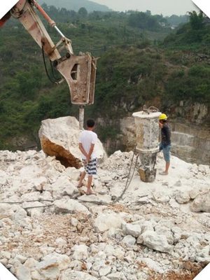 贵阳市石材场开采不能放炮愚公斧劈裂机