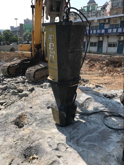 【破石头静态爆破设备开山碎石分解破碎裂石机开石机】- 