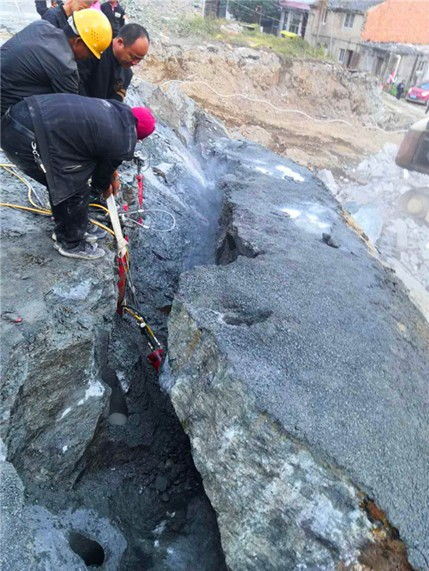 龙城静态液压劈裂棒技术指导